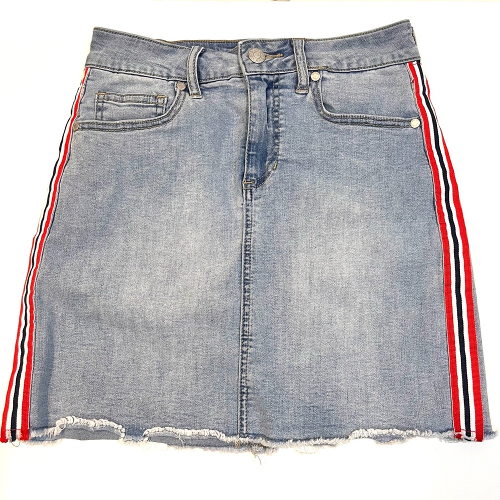 Guess Stretchy Jean Skirt With Stripes